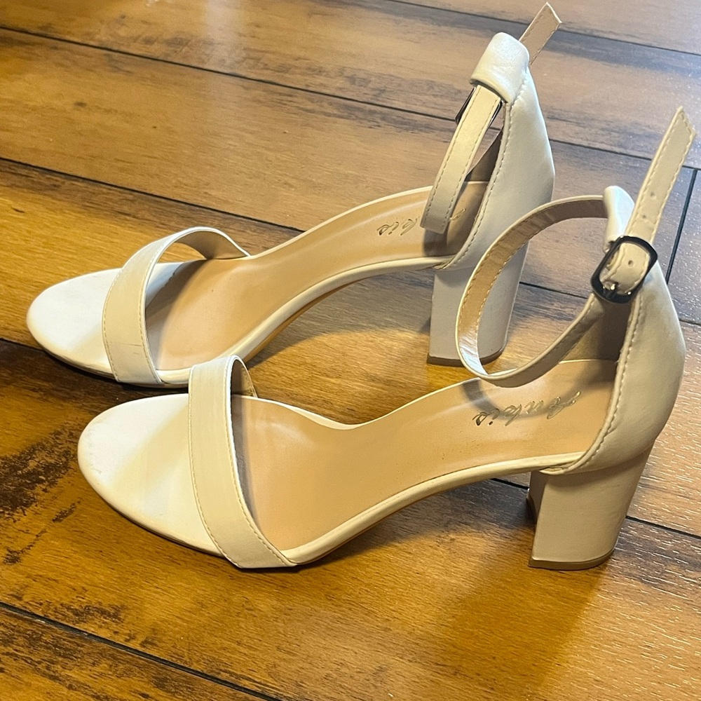 Ankia White Heels